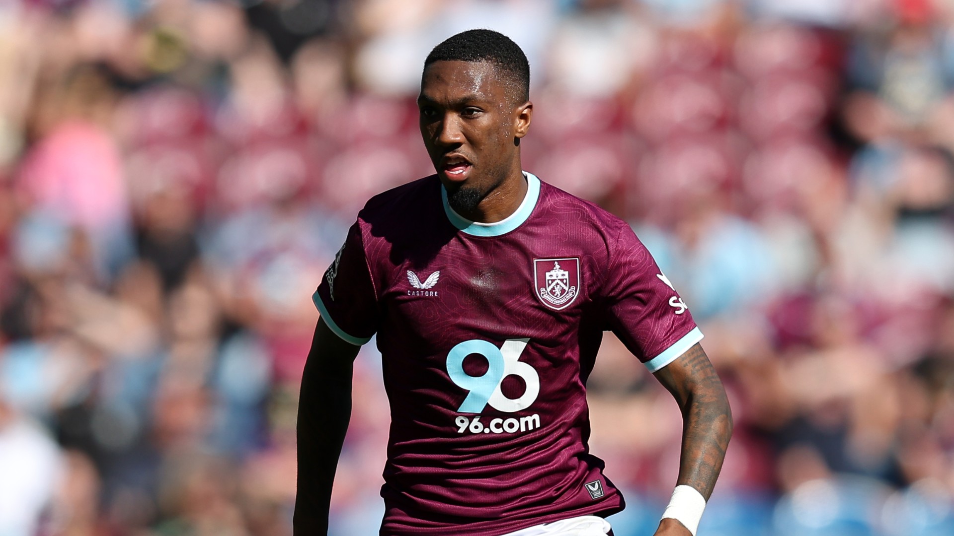 Anthony signs for Brentford